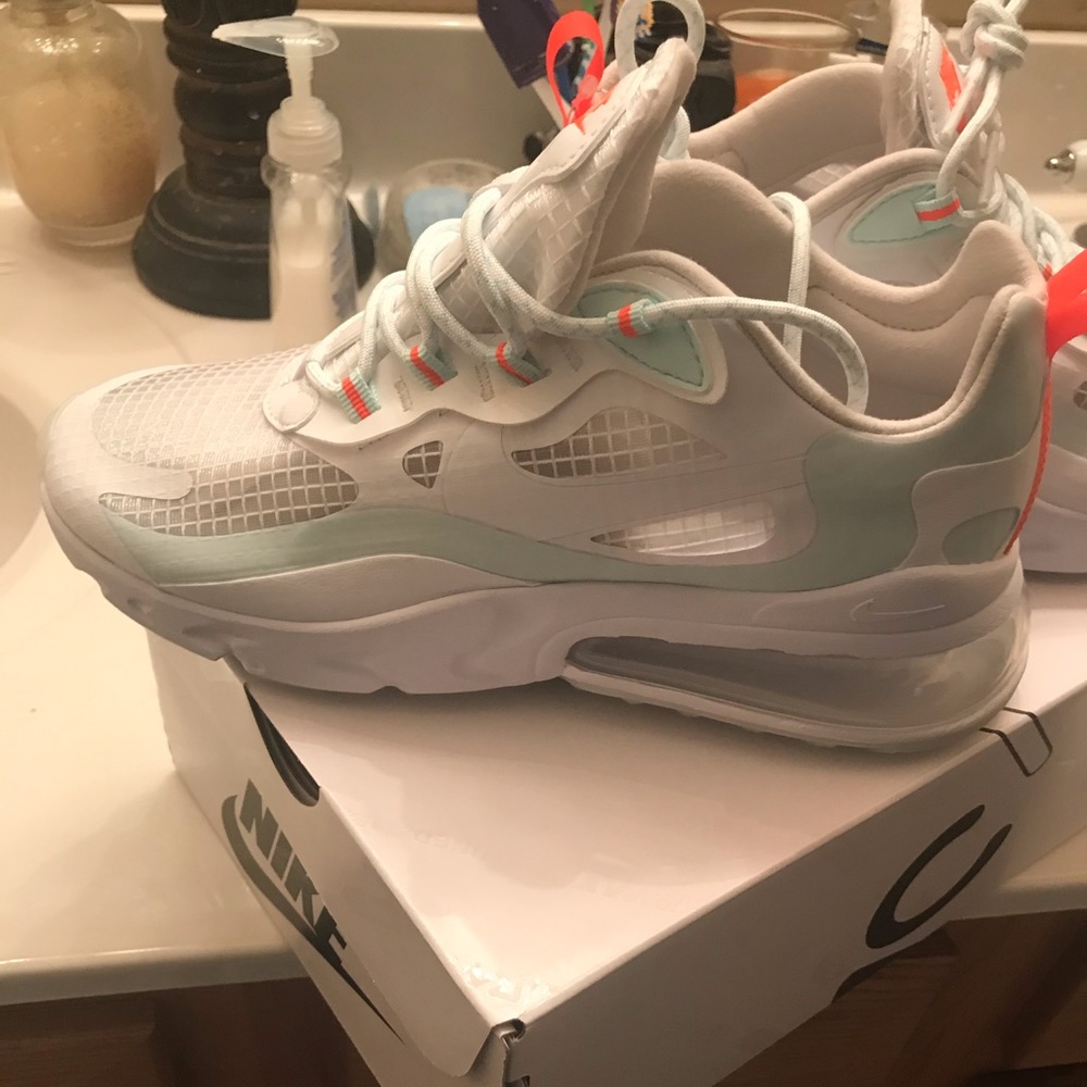 Women air max 270 react we